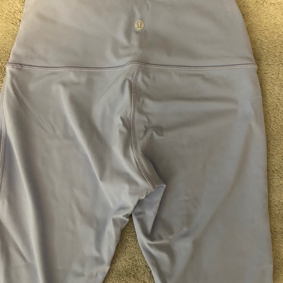 Lululemon Wunder Under Leggings - Picture 2 of 2